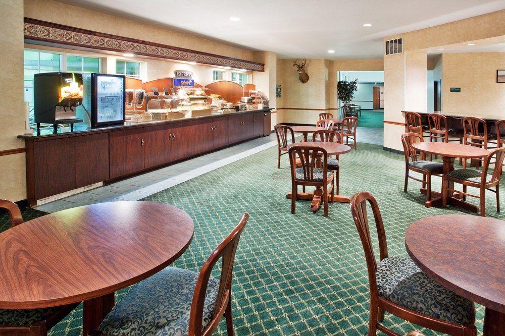 Holiday Inn Express St Ignace-Lake Central By Ihg Saint Ignace Eksteriør bilde