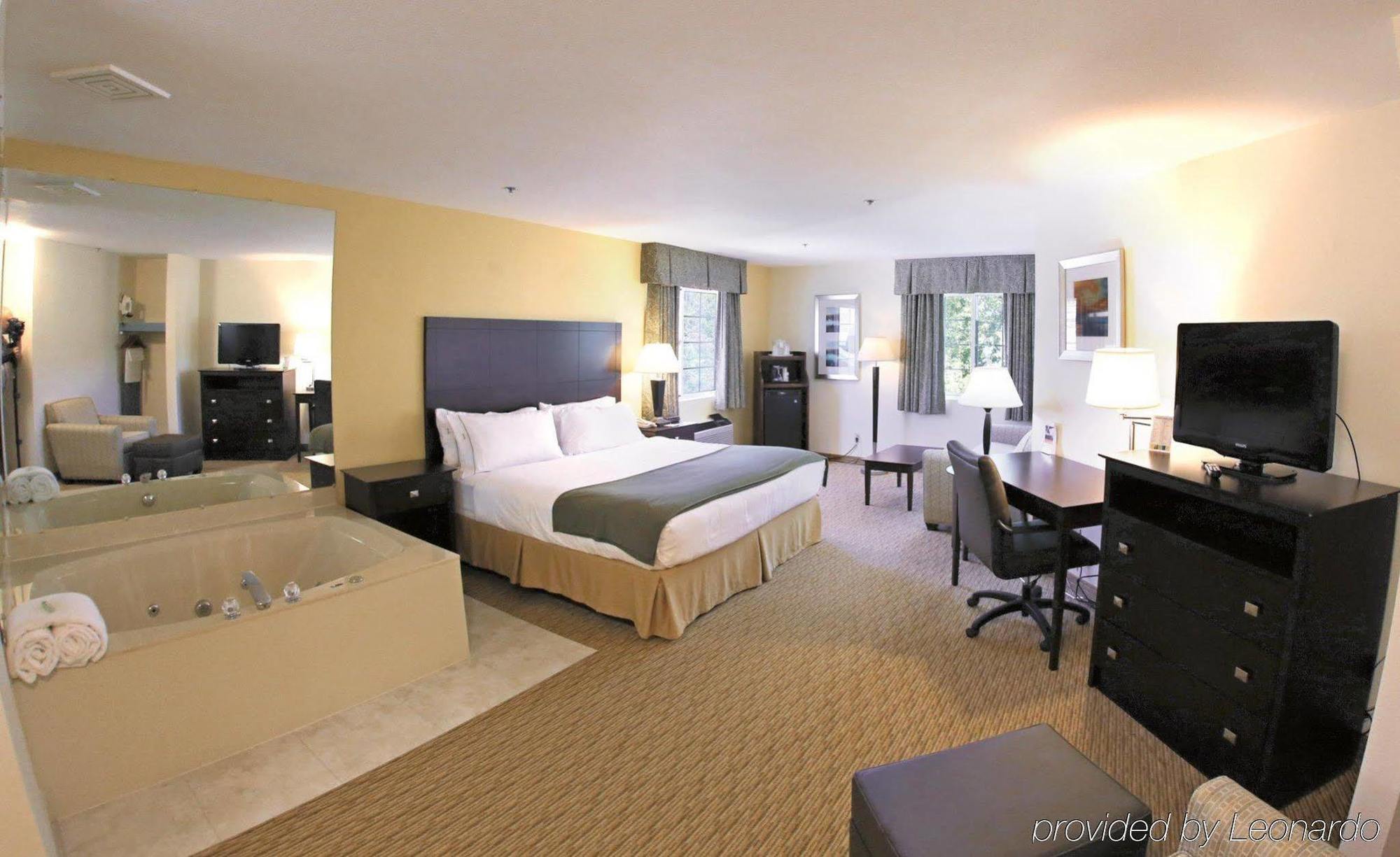 Holiday Inn Express St Ignace-Lake Central By Ihg Saint Ignace Eksteriør bilde